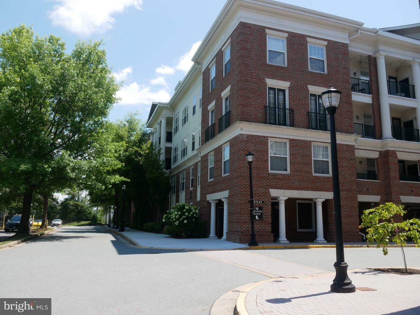 16 Granite Place 482  Gaithersburg MD 20878 photo