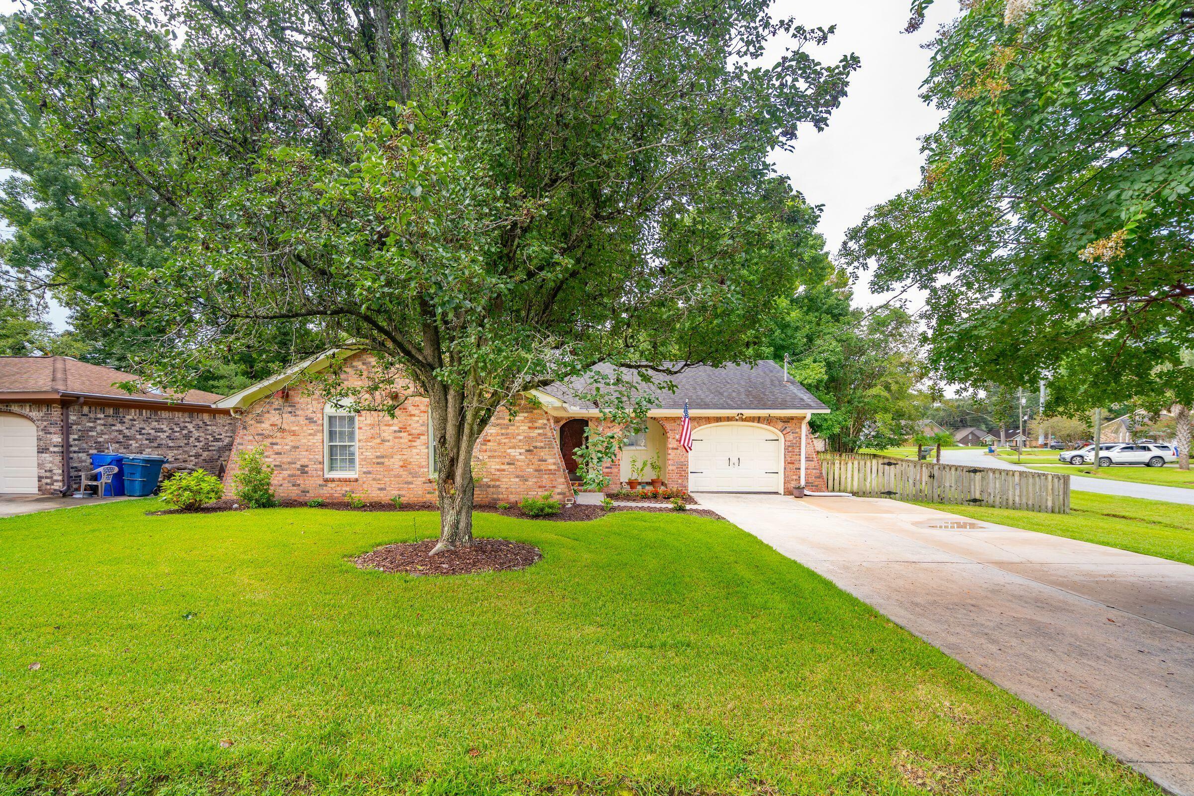 Property Photo:  1937 Planters Drive  SC 29414 