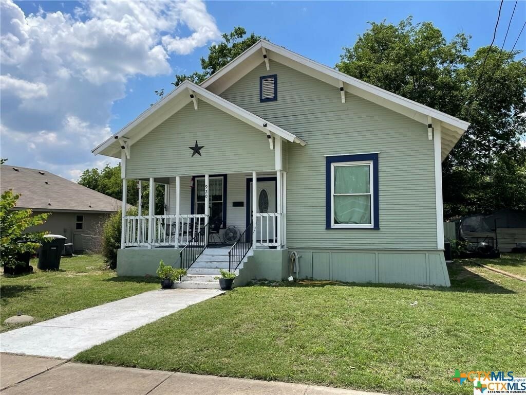 Property Photo:  920 S 33rd Street  TX 76504 