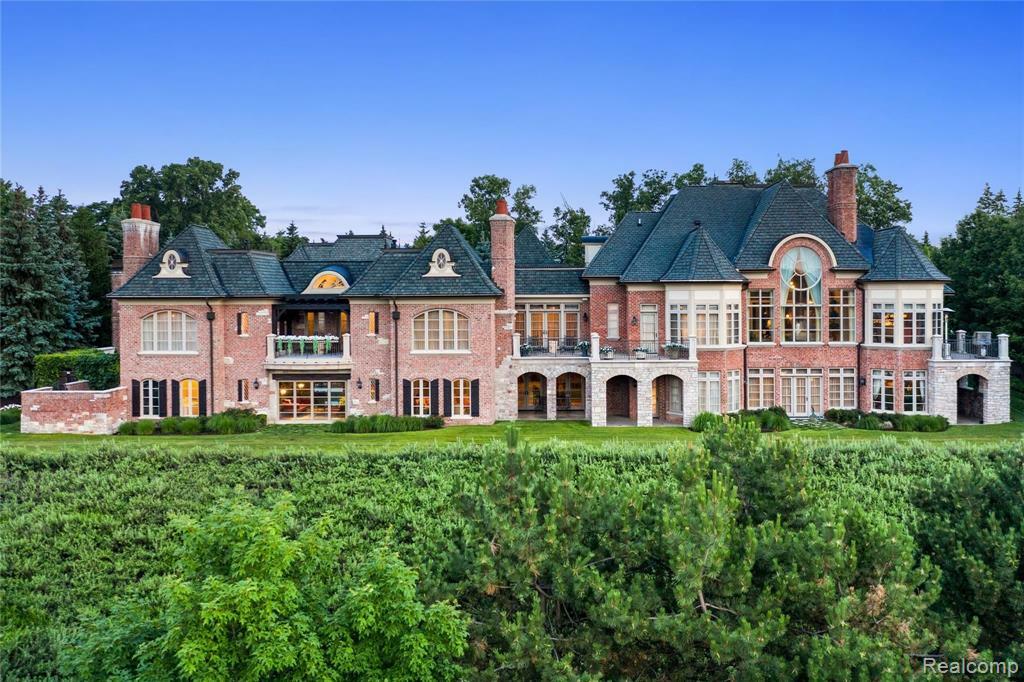 Property Photo: 2756 Turtle Bluff Drive MI 48302 0769