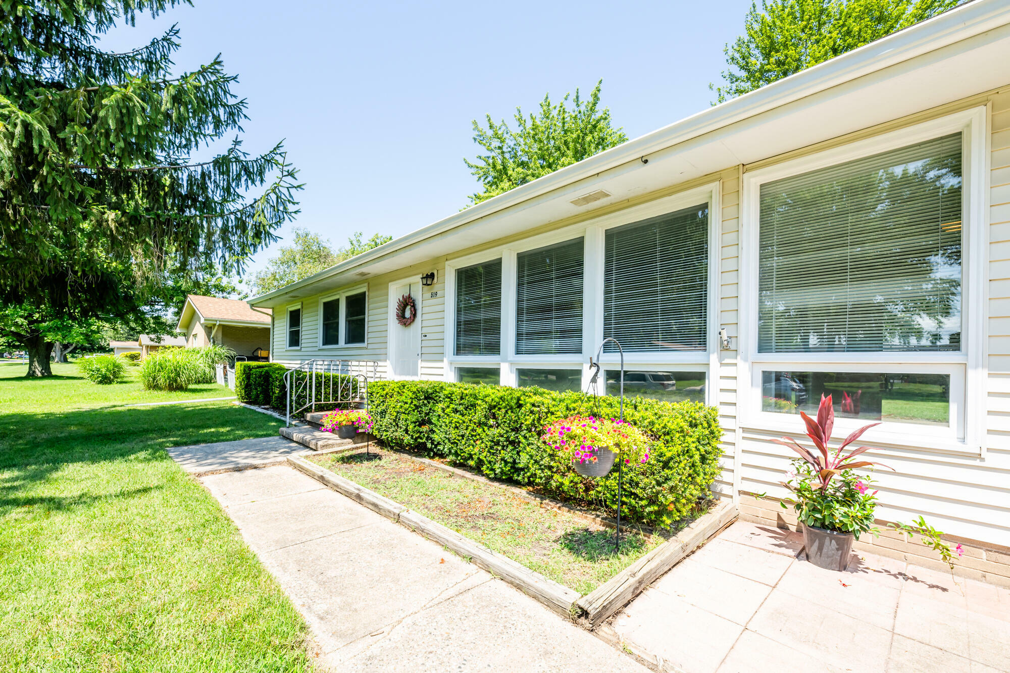 Property Photo:  519 Waverly Drive  MI 49022 