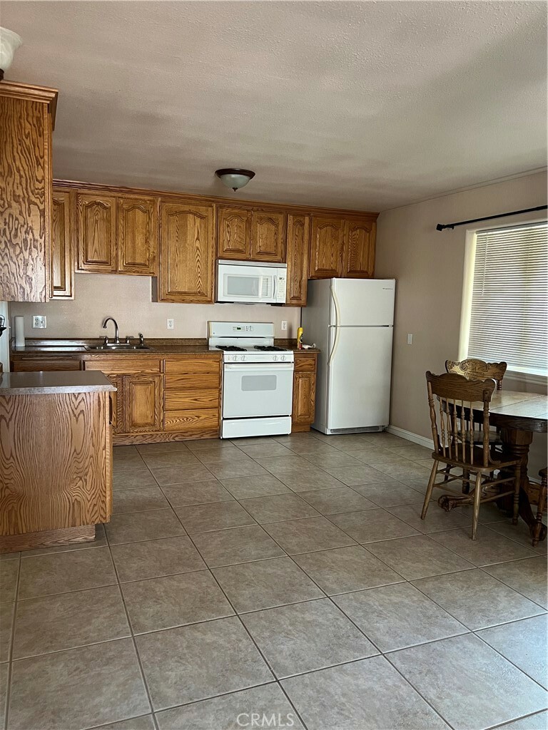 Property Photo:  11440 Prairie Trail  CA 92344 