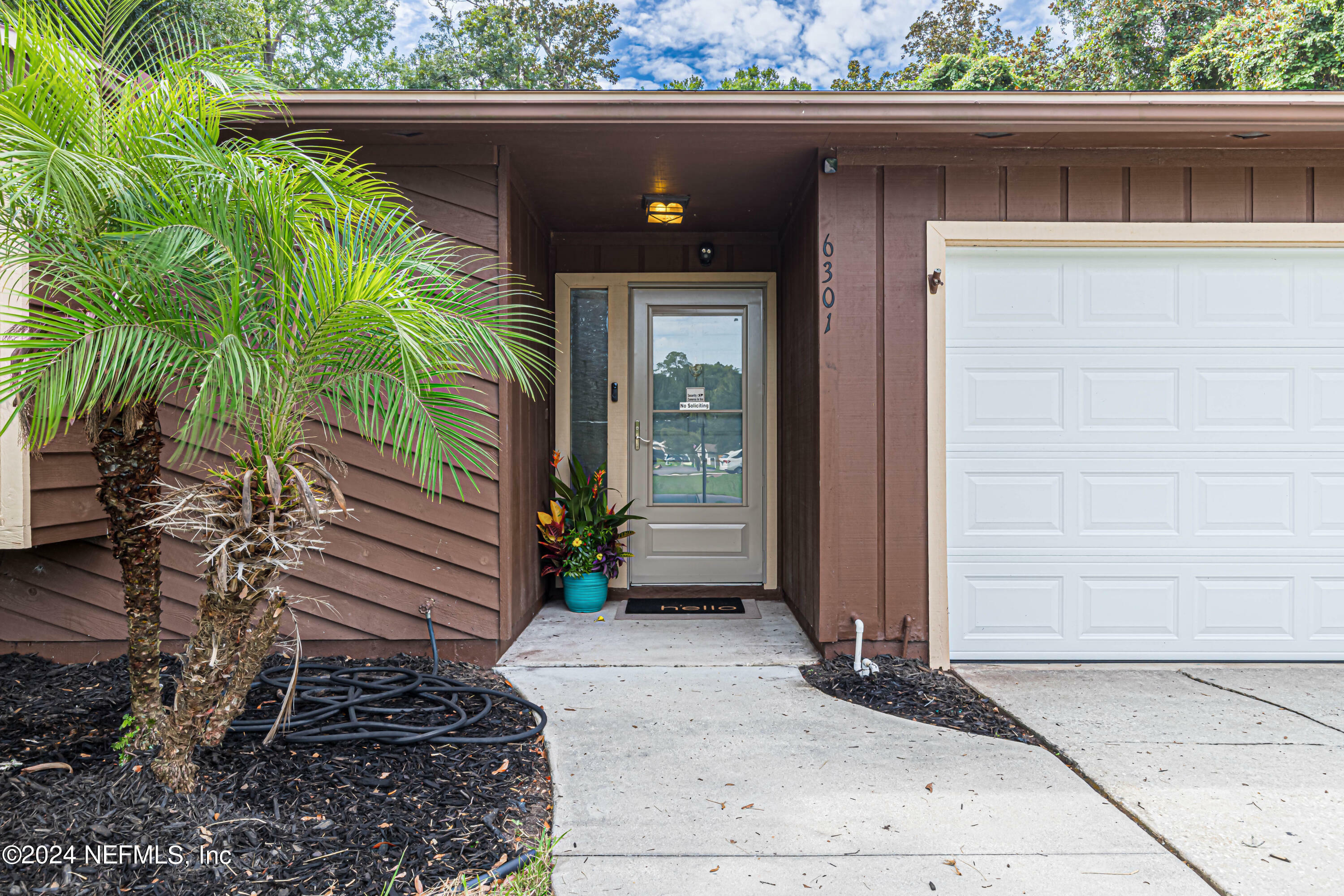 Property Photo:  6301 Island Forest Drive  FL 32003 