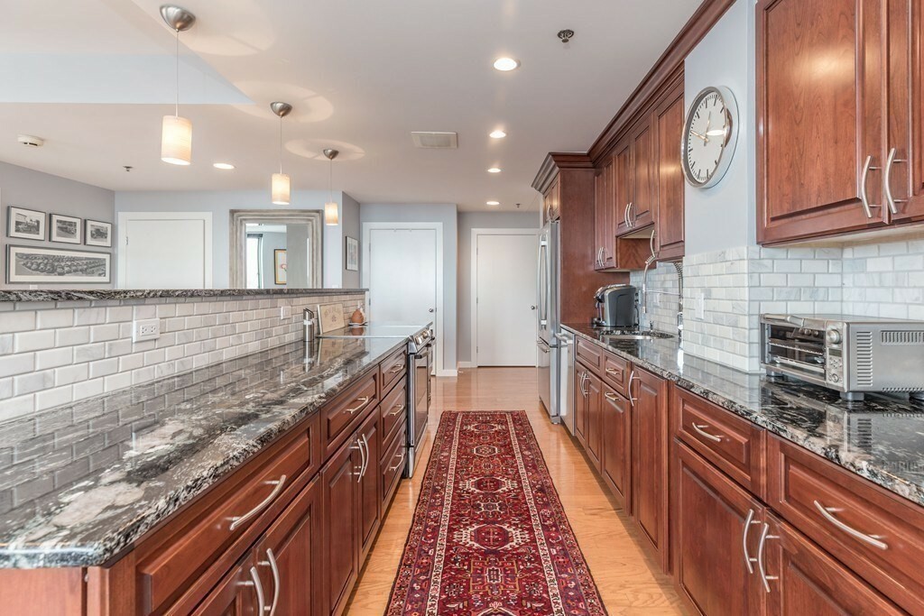 Property Photo: 234 Causeway 711 MA 02114