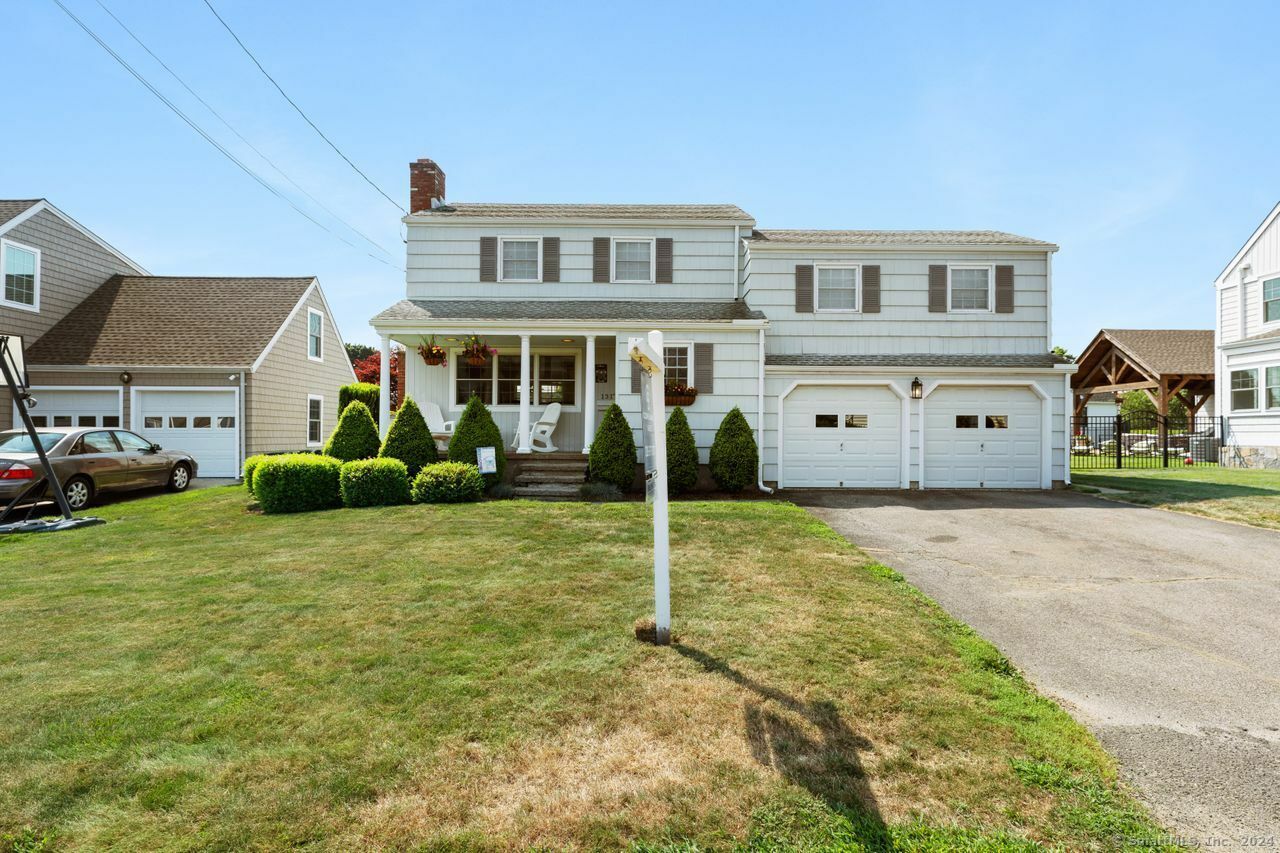 Property Photo:  131 Spruce Street  CT 06615 