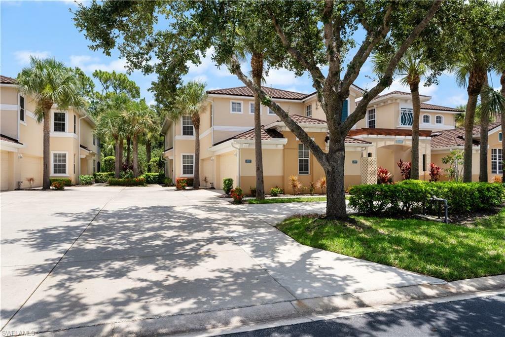 Property Photo: 10507 Sevilla Dr 101 FL 33913