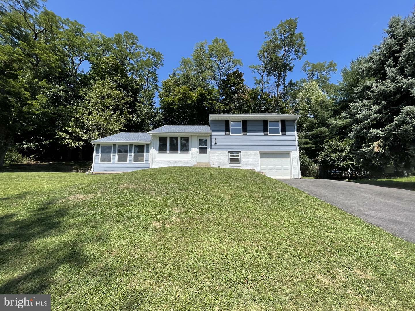 Property Photo:  347 Spring Lane  PA 19406 