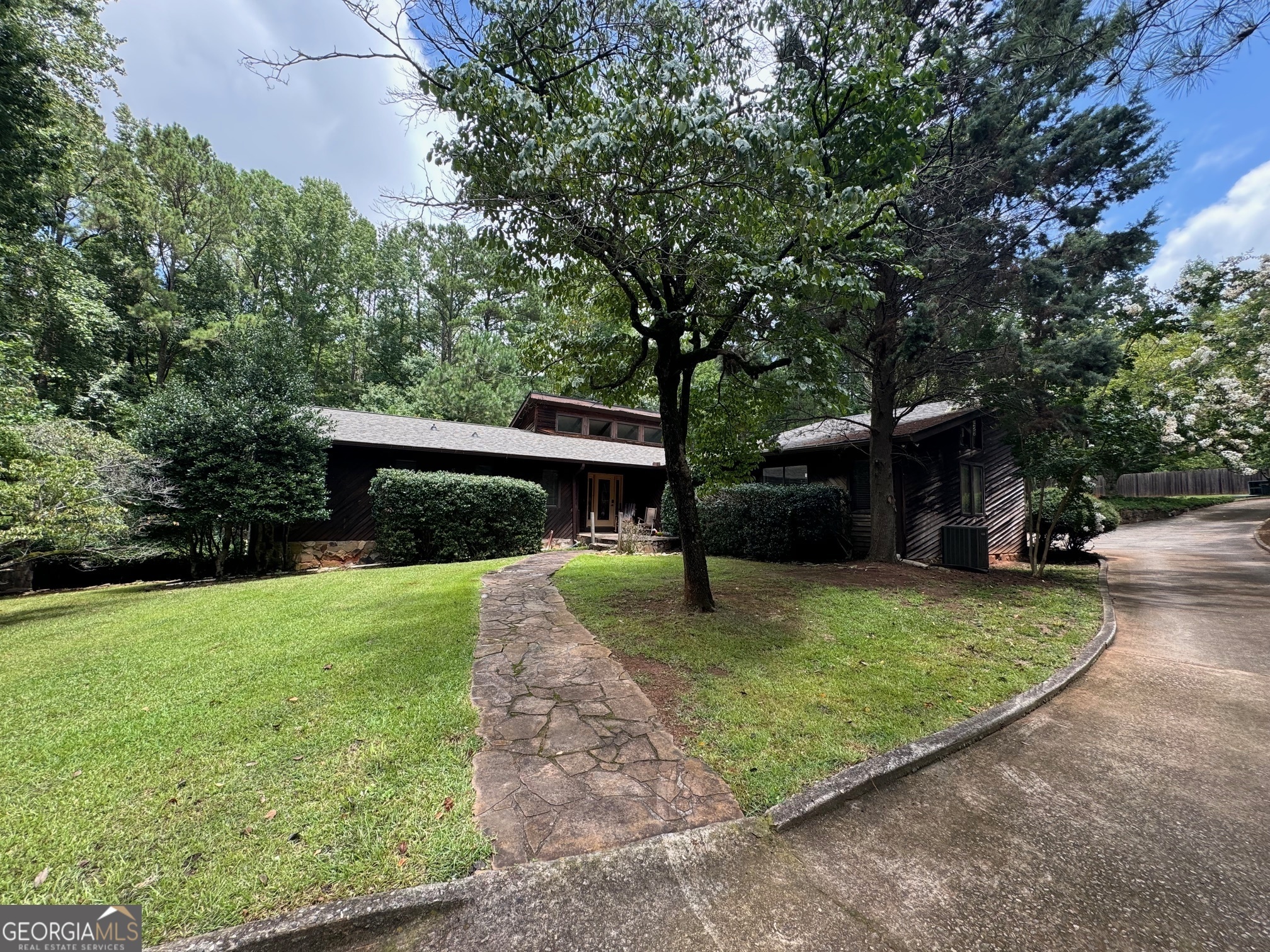 Property Photo:  223 Busbin Road  GA 30215 