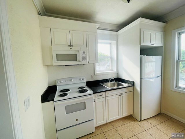 Property Photo:  229 Orient Way #3  NJ 07070 