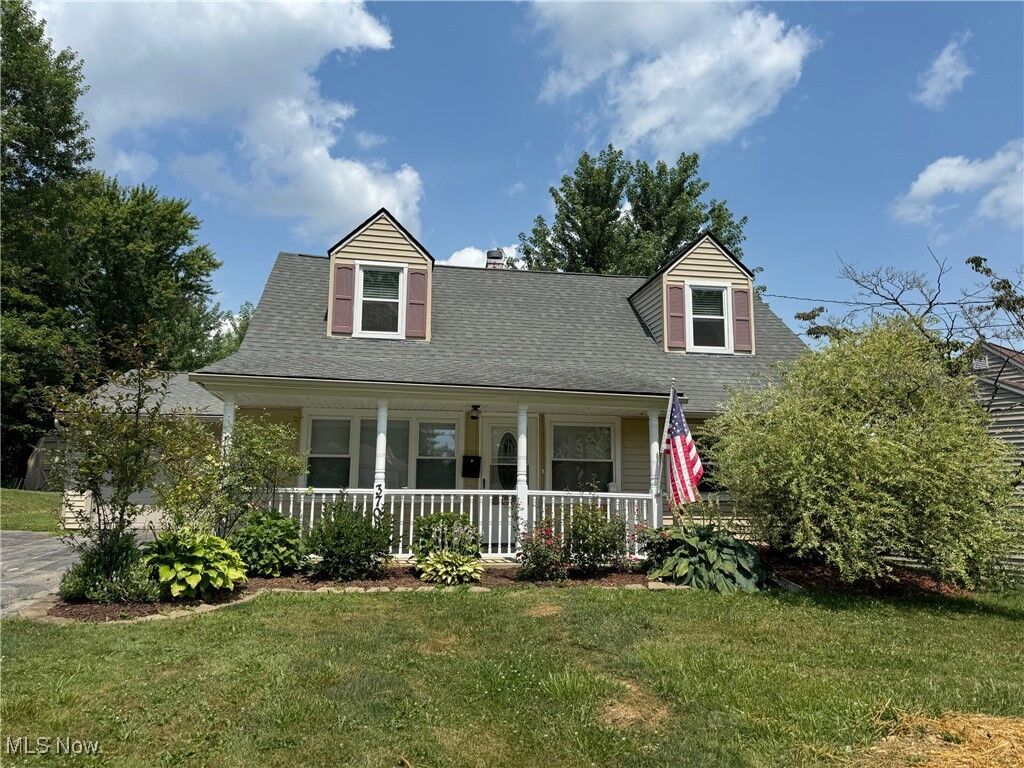 Property Photo:  370 Rosemont Avenue  OH 44515 