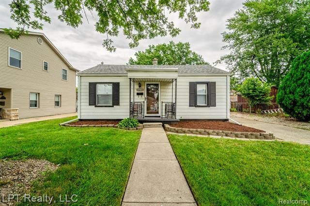 Property Photo: 13231 Irene Street MI 48195