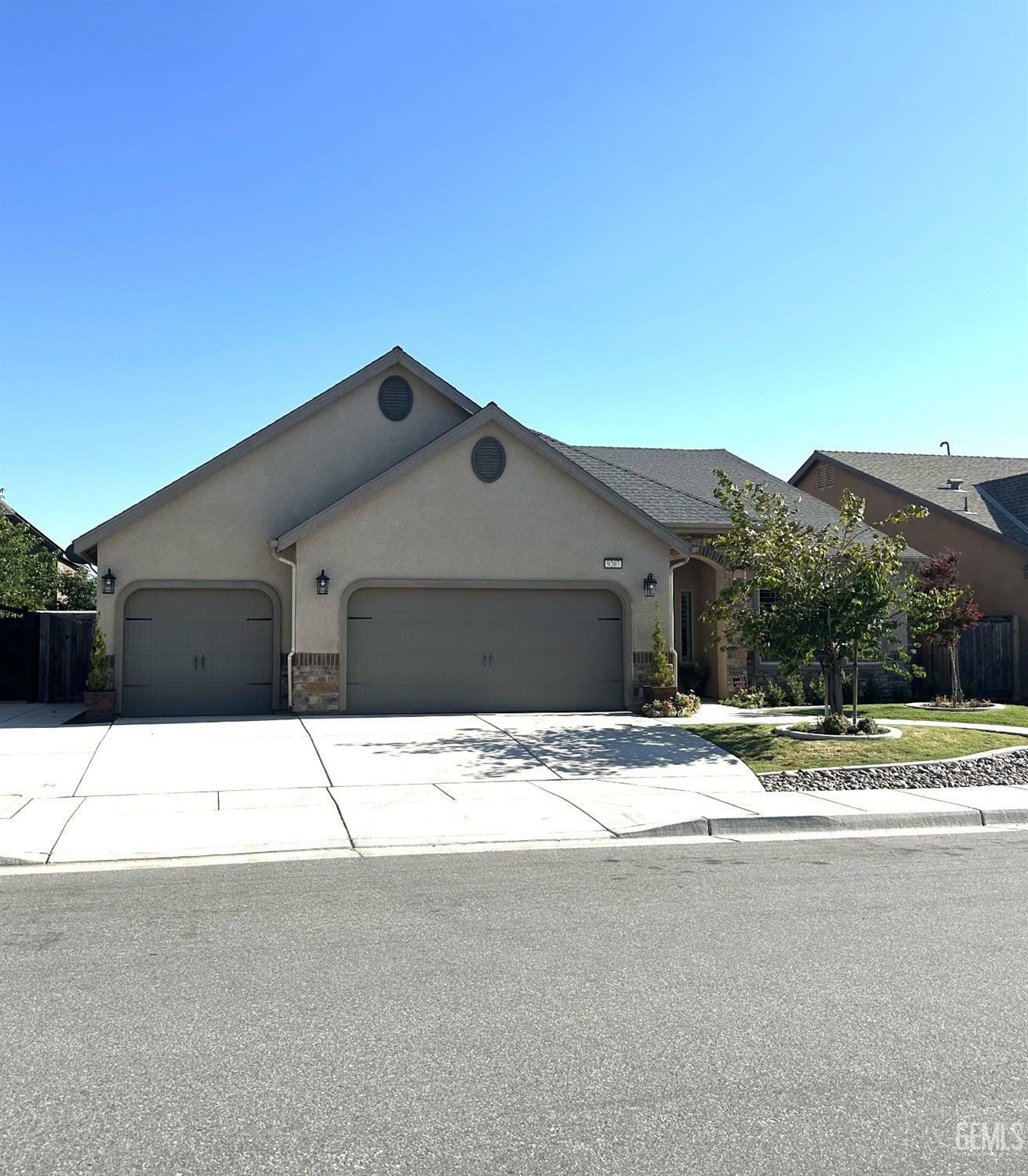 Property Photo:  9207 Scenic Woods Lane  CA 93263 