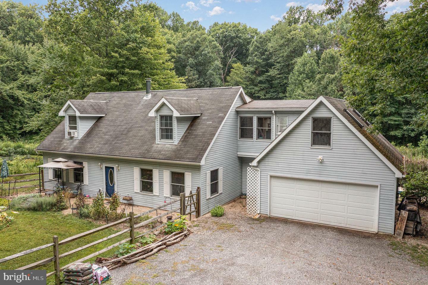 Property Photo:  128 Old Town Road  PA 17324 