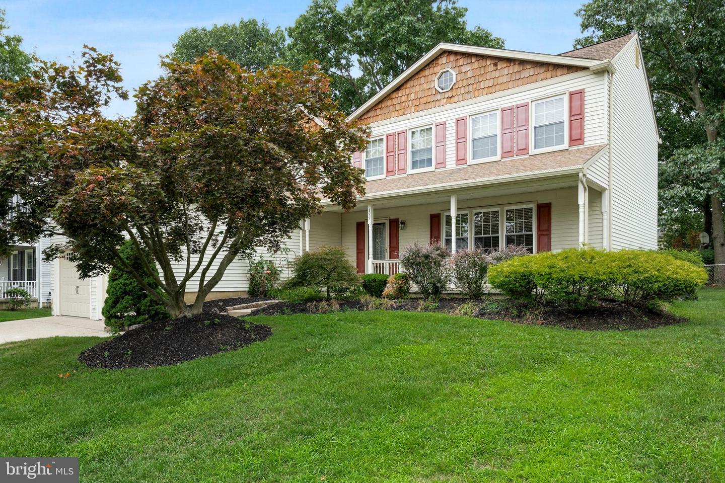 Property Photo:  177 Knotty Oak Drive  NJ 08054 