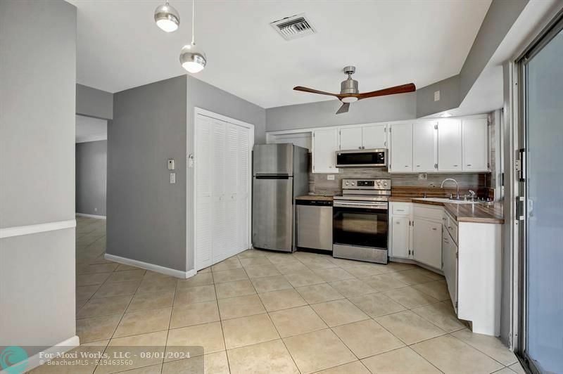 2161 NE 51 Court  Fort Lauderdale FL 33308 photo