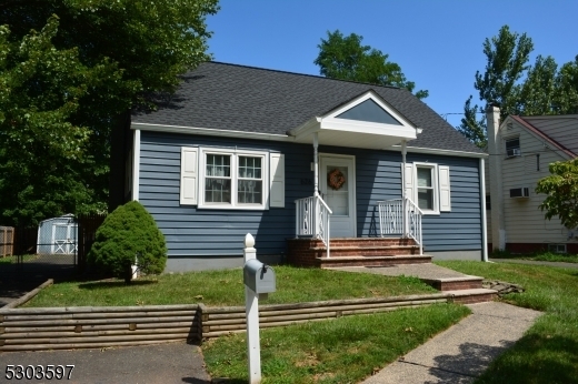 Property Photo:  626 Parkview Ave  NJ 07063 