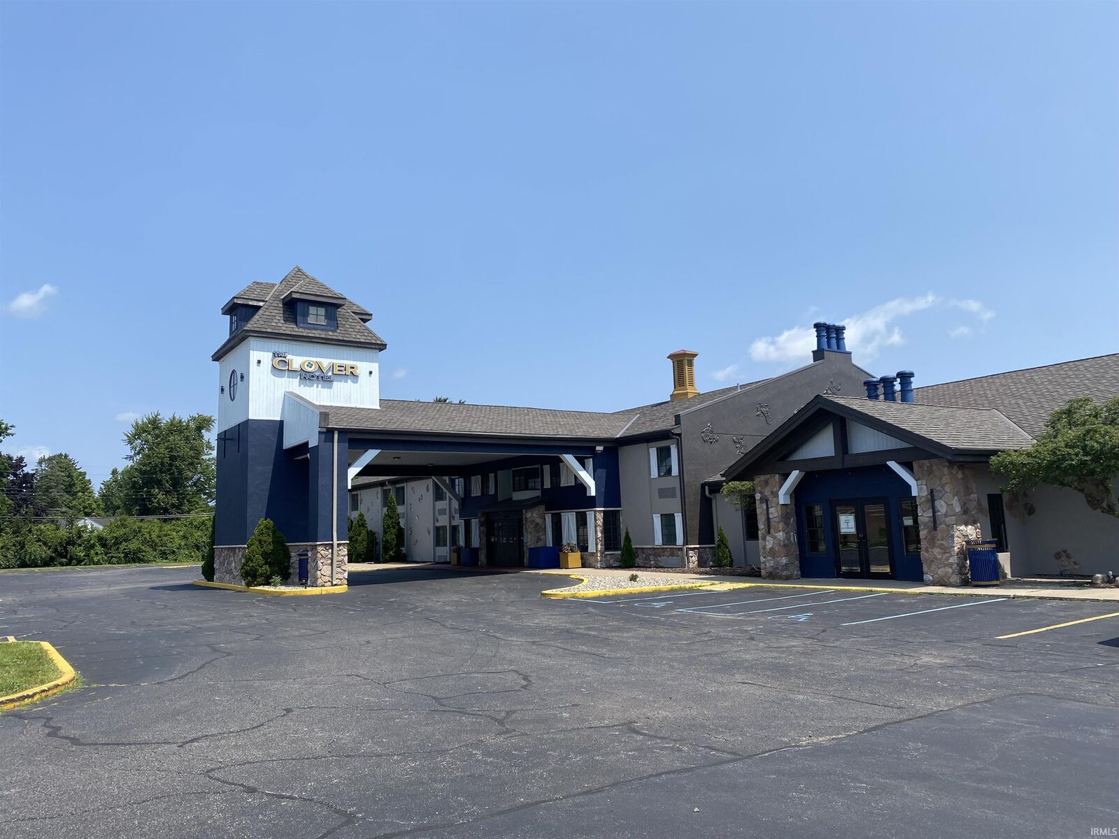 Property Photo: 52890 Indiana State Route 933 Road 419 IN 46637-3245