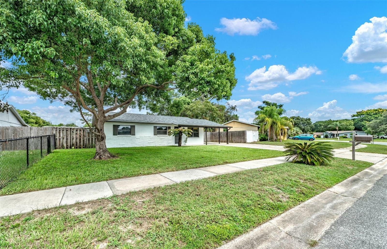 Property Photo:  7802 Stratford Boulevard  FL 32807 