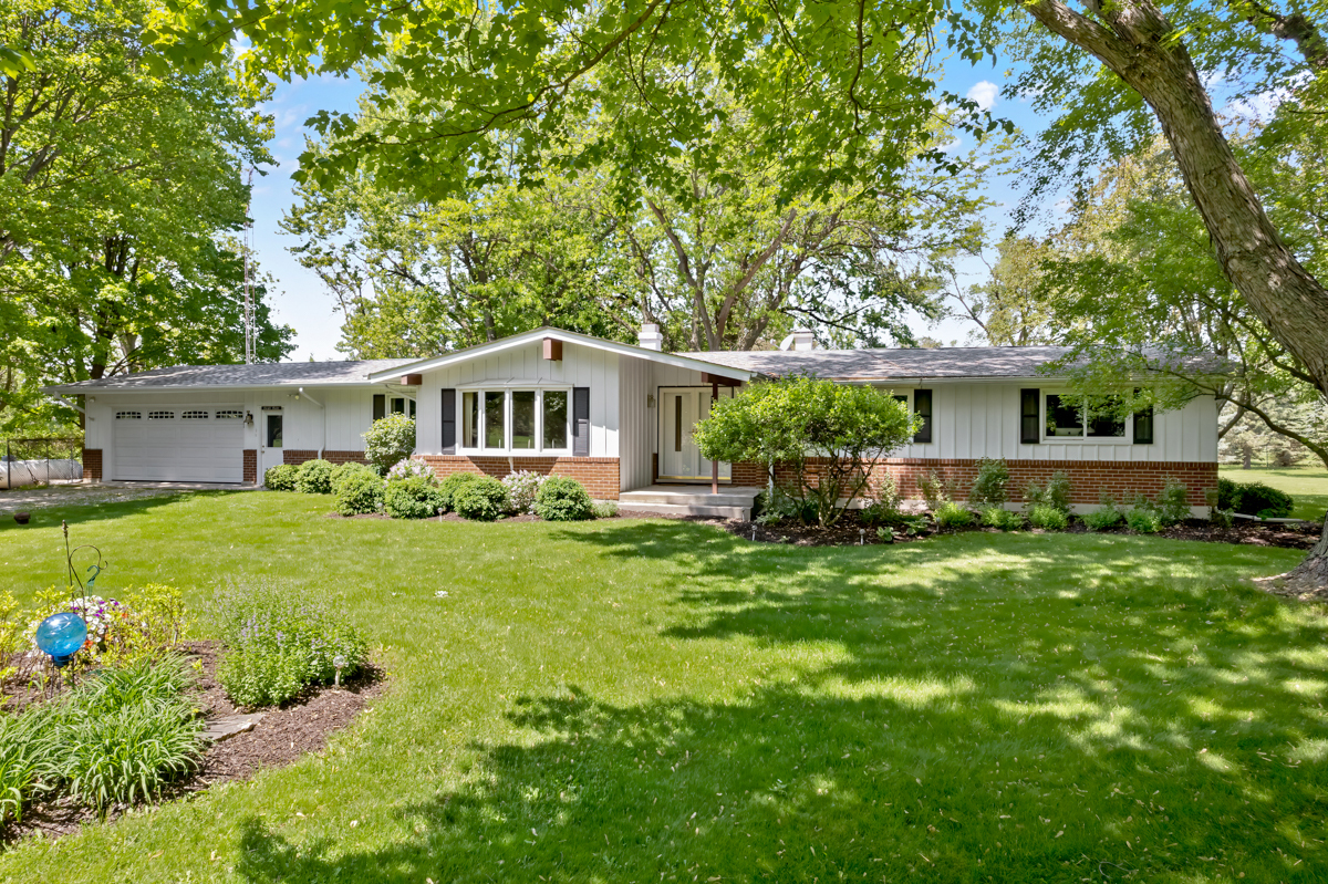 Property Photo:  22511 Harmony Road  IL 60152 