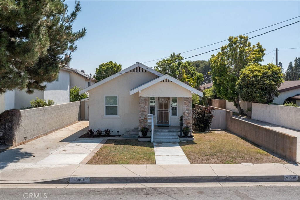 Property Photo:  26006 Eshelman Avenue  CA 90717 