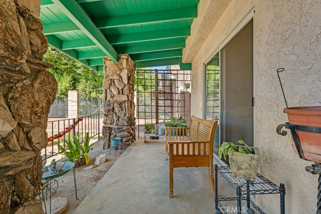 Property Photo:  13986 Raven Street  CA 91342 