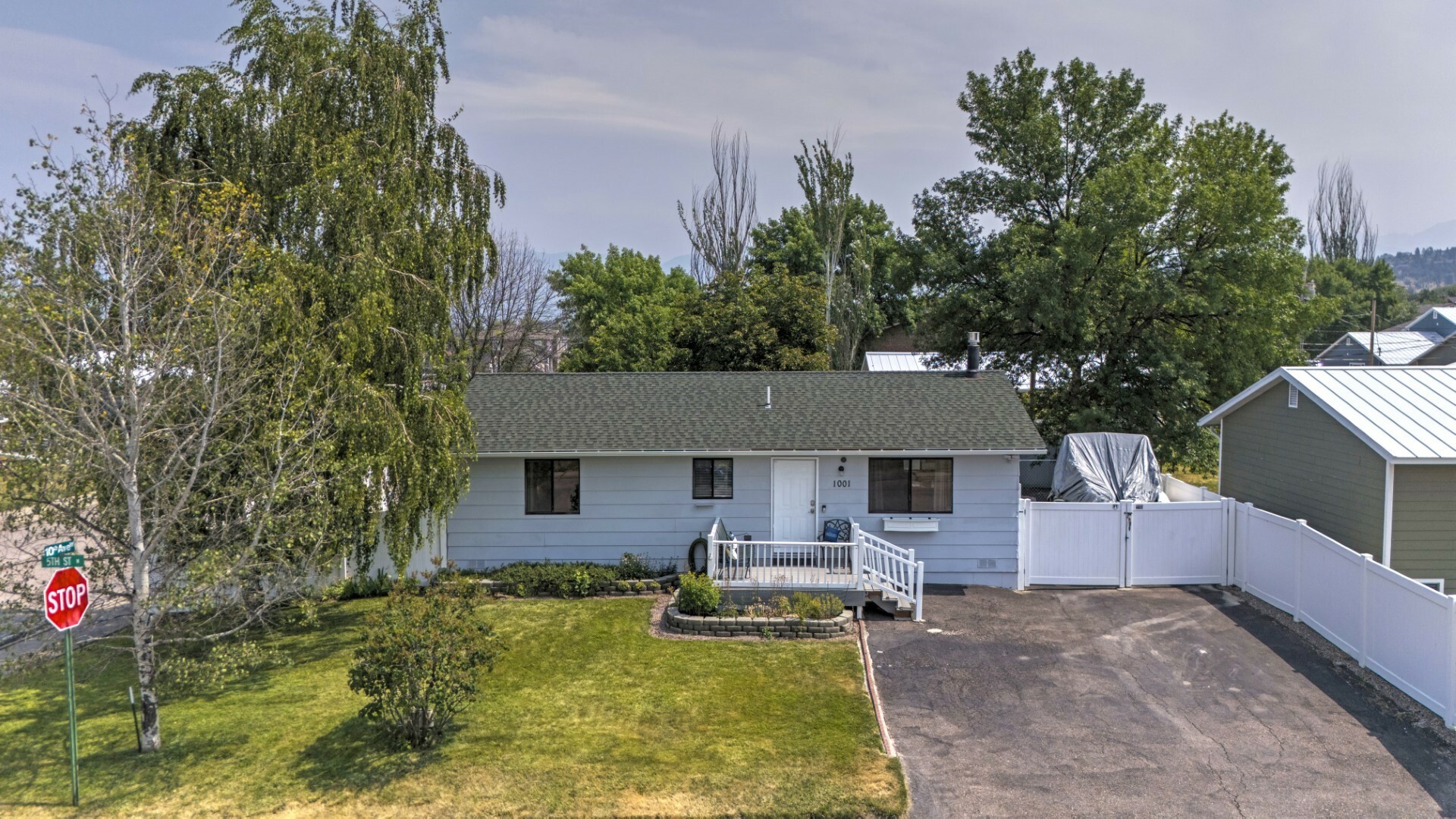 Property Photo: 1001 5th Street W MT 59860