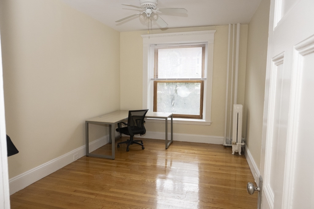 Property Photo:  8 Garrison St 206  MA 02116 