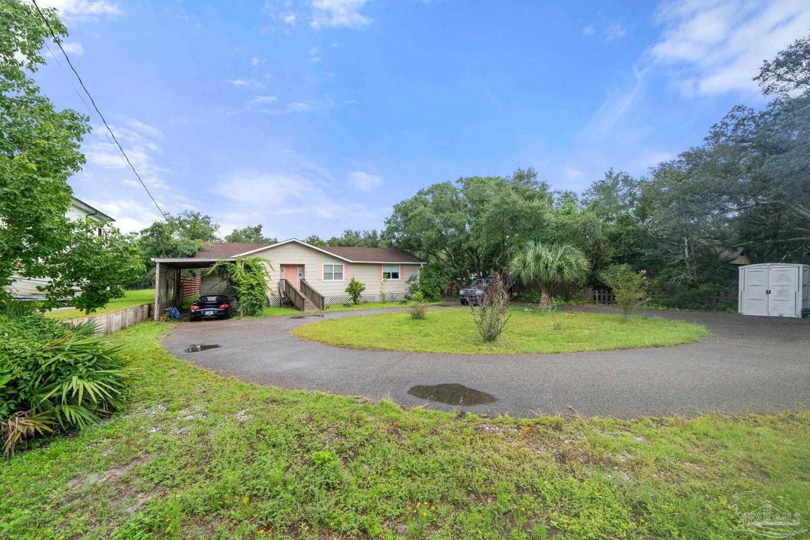 Property Photo: 5444 Soundside Dr FL 32563