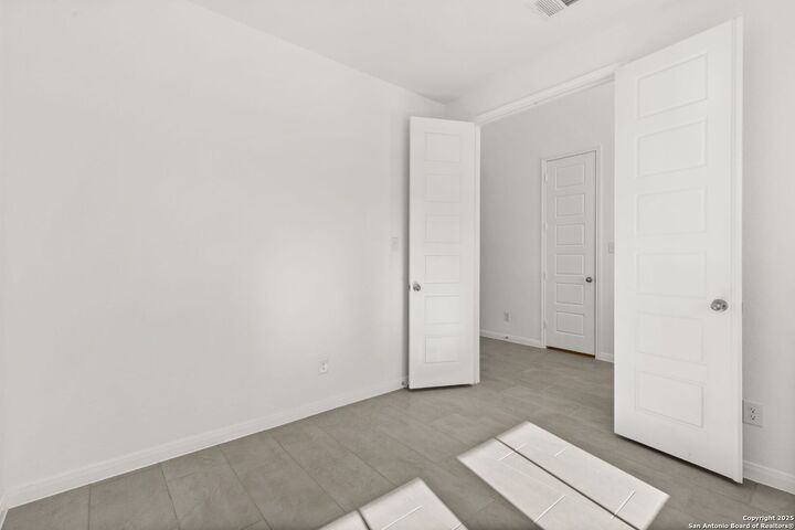 Property Photo:  5721 Huron Drive  TX 78130 