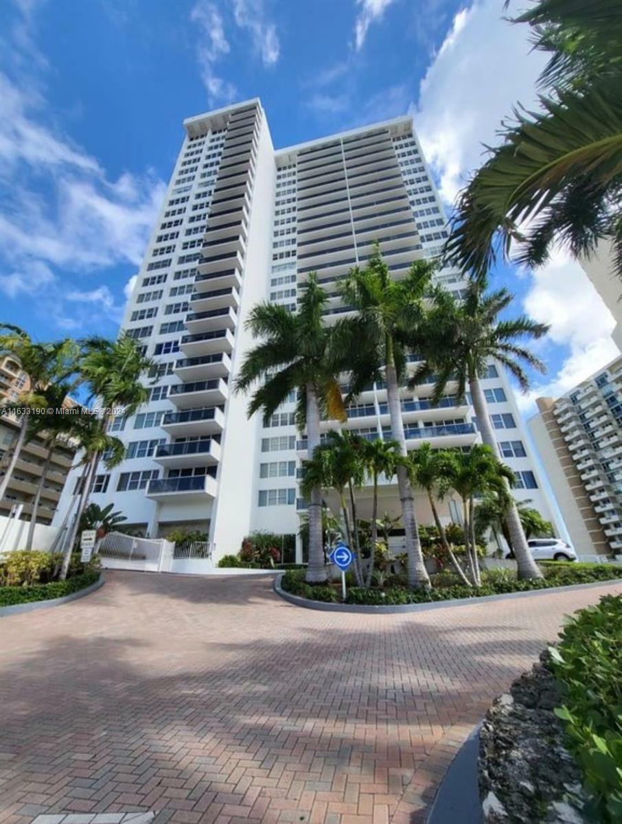 Property Photo:  3140 S Ocean Dr 1207  FL 33009 