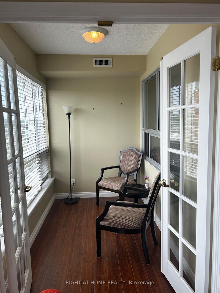 Property Photo: 90 Dean Avenue 507 ON L4N 0M3