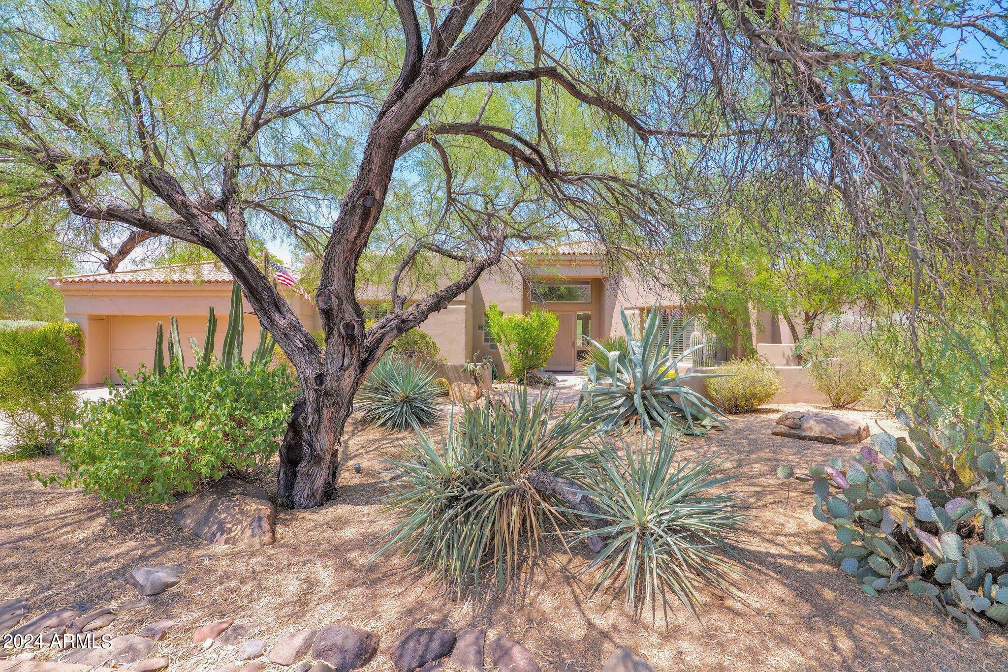 Property Photo:  7466 E Thorntree Drive  AZ 85266 