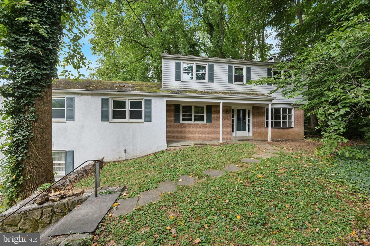 Property Photo:  504 Wildwood Avenue  PA 19382 