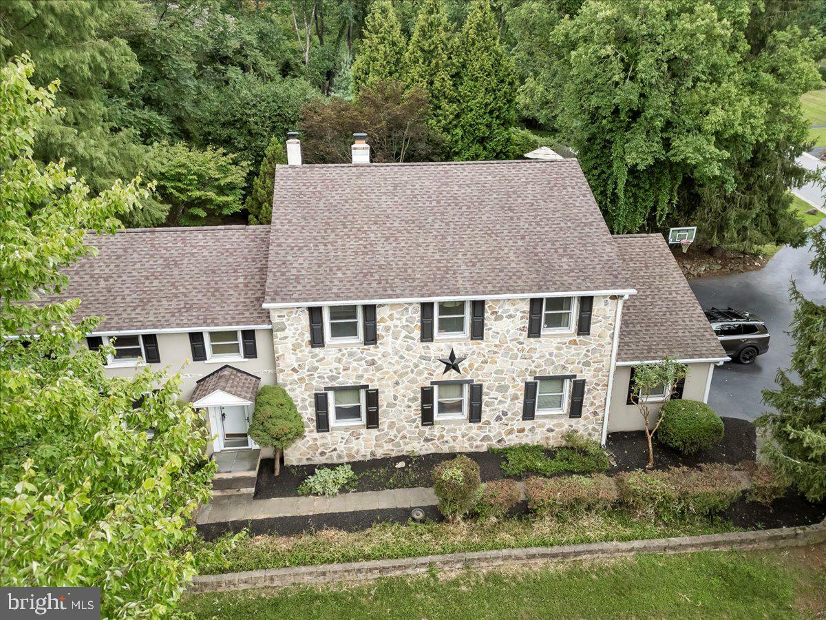 Property Photo:  135 Fox Valley Lane  PA 19342 