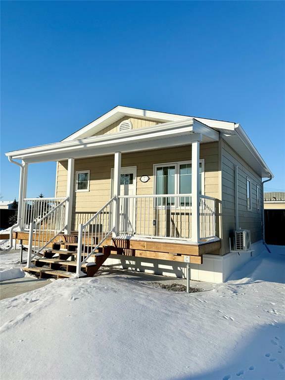 Property Photo:  235 Glen Avenue  MB R7C 1B9 