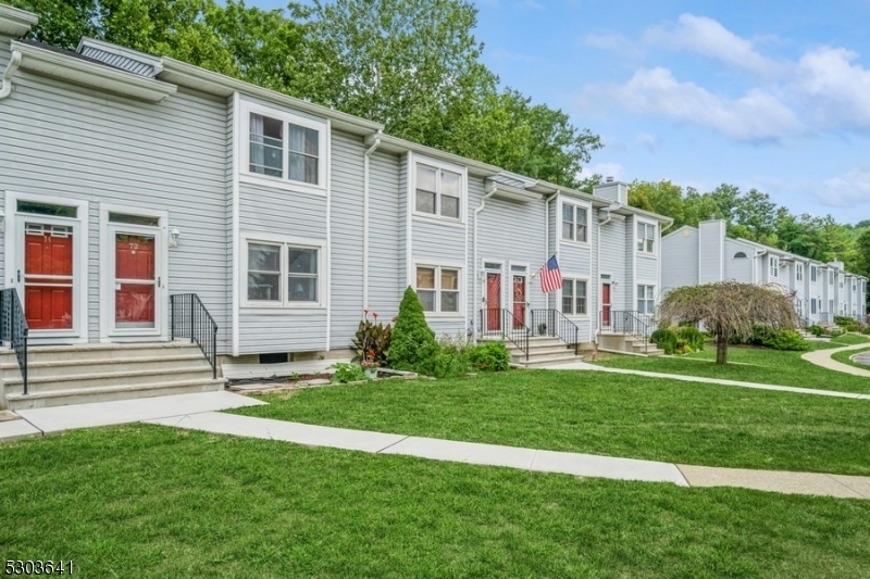 Property Photo:  72 Village Dr 604  NJ 07419 