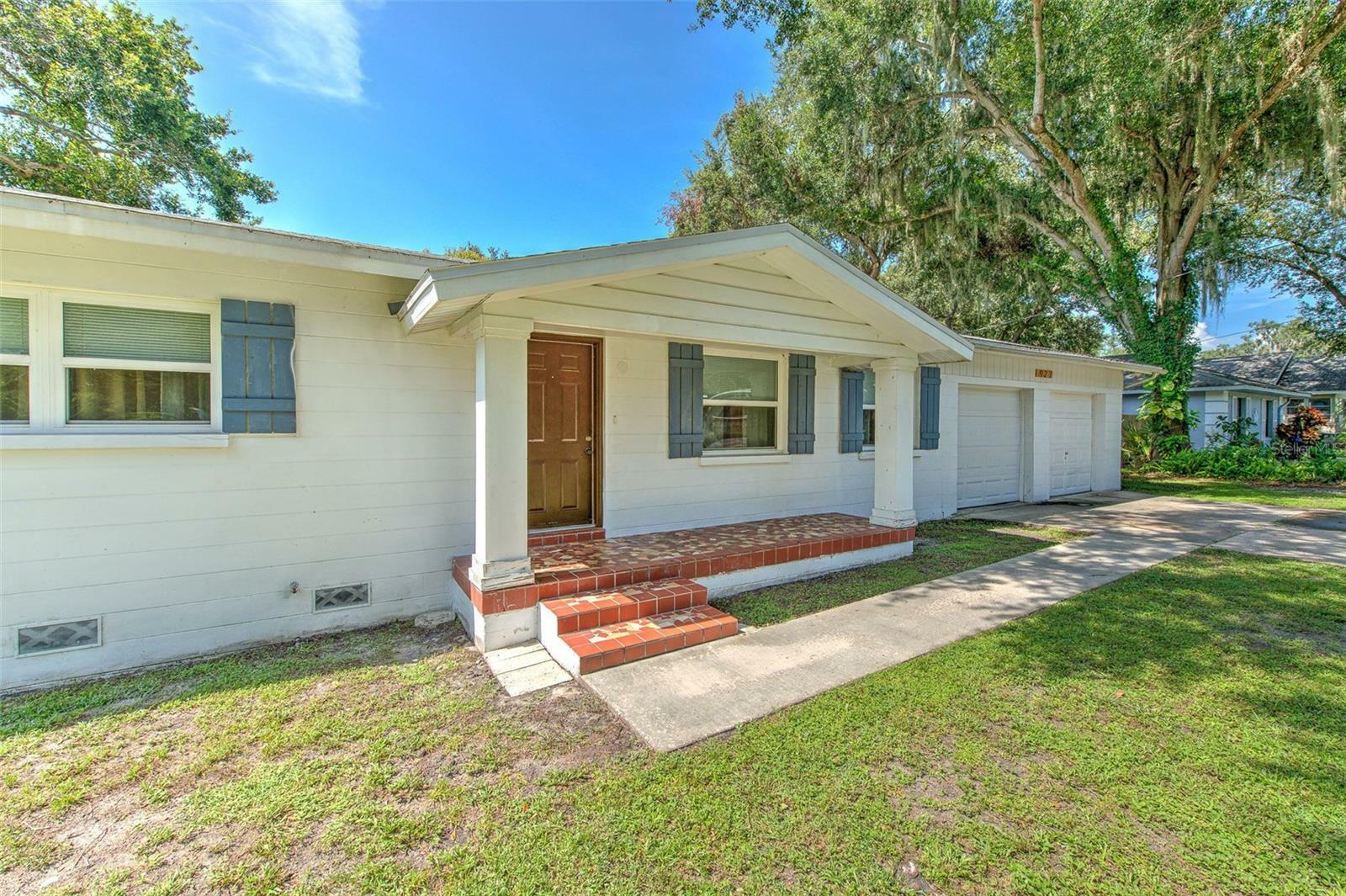 Property Photo:  927 Lakehurst Street  FL 33805 