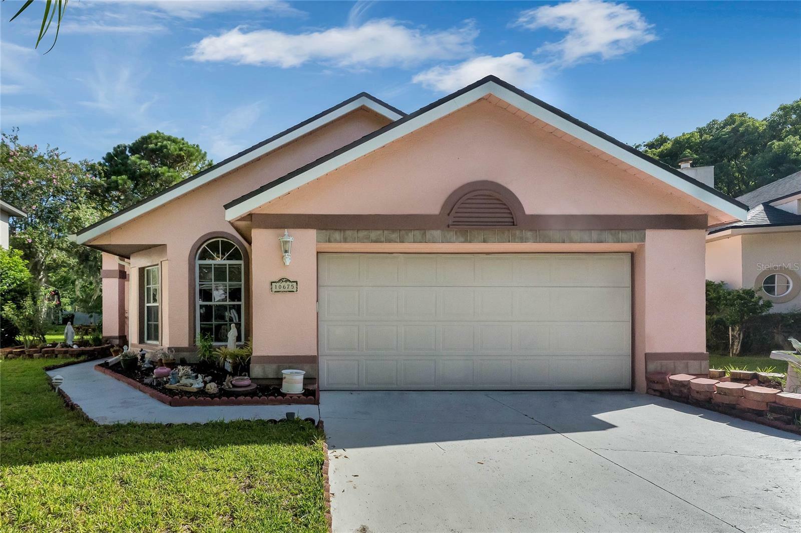 Property Photo:  10675 Satinwood Circle  FL 32825 