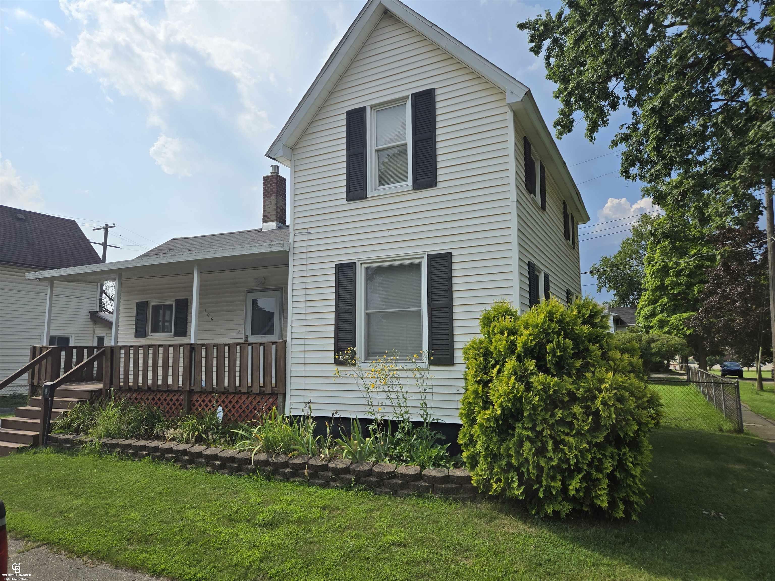 106 Pope Street  Lapeer MI 48446 photo