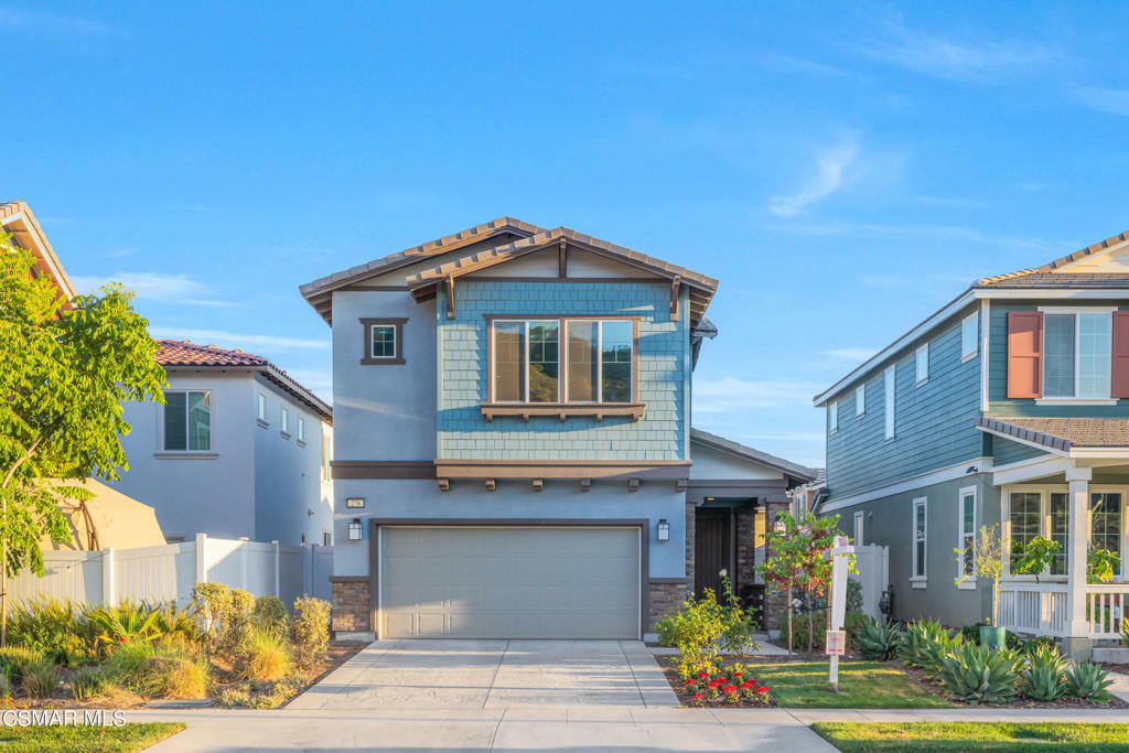 Property Photo:  278 Hydrangea Street  CA 93015 