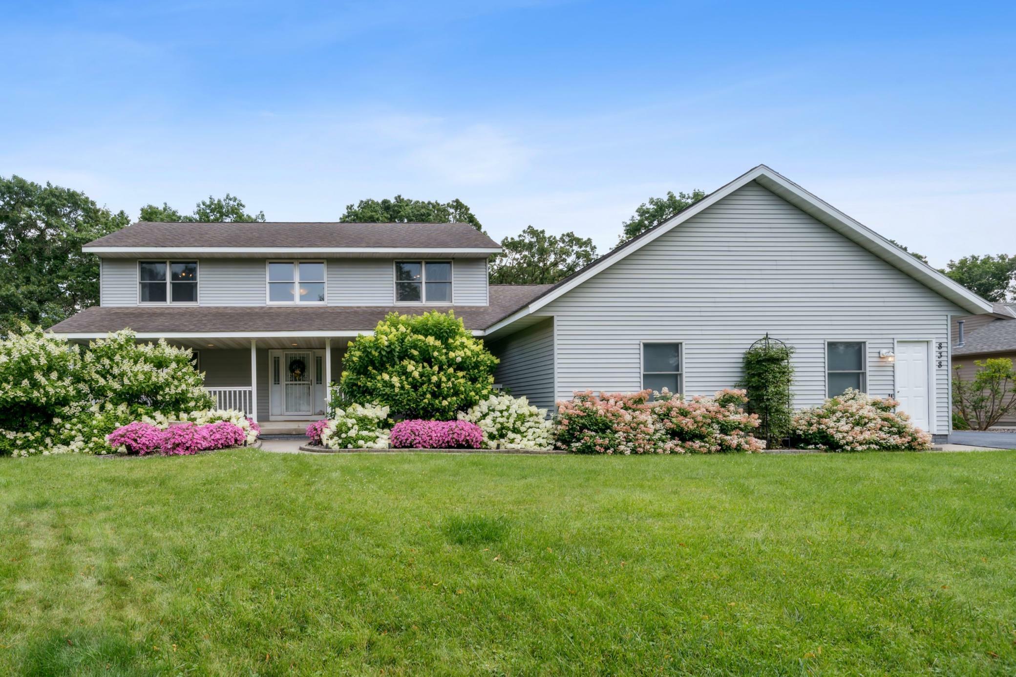 Property Photo:  838 Old Mill Court  MN 55033 