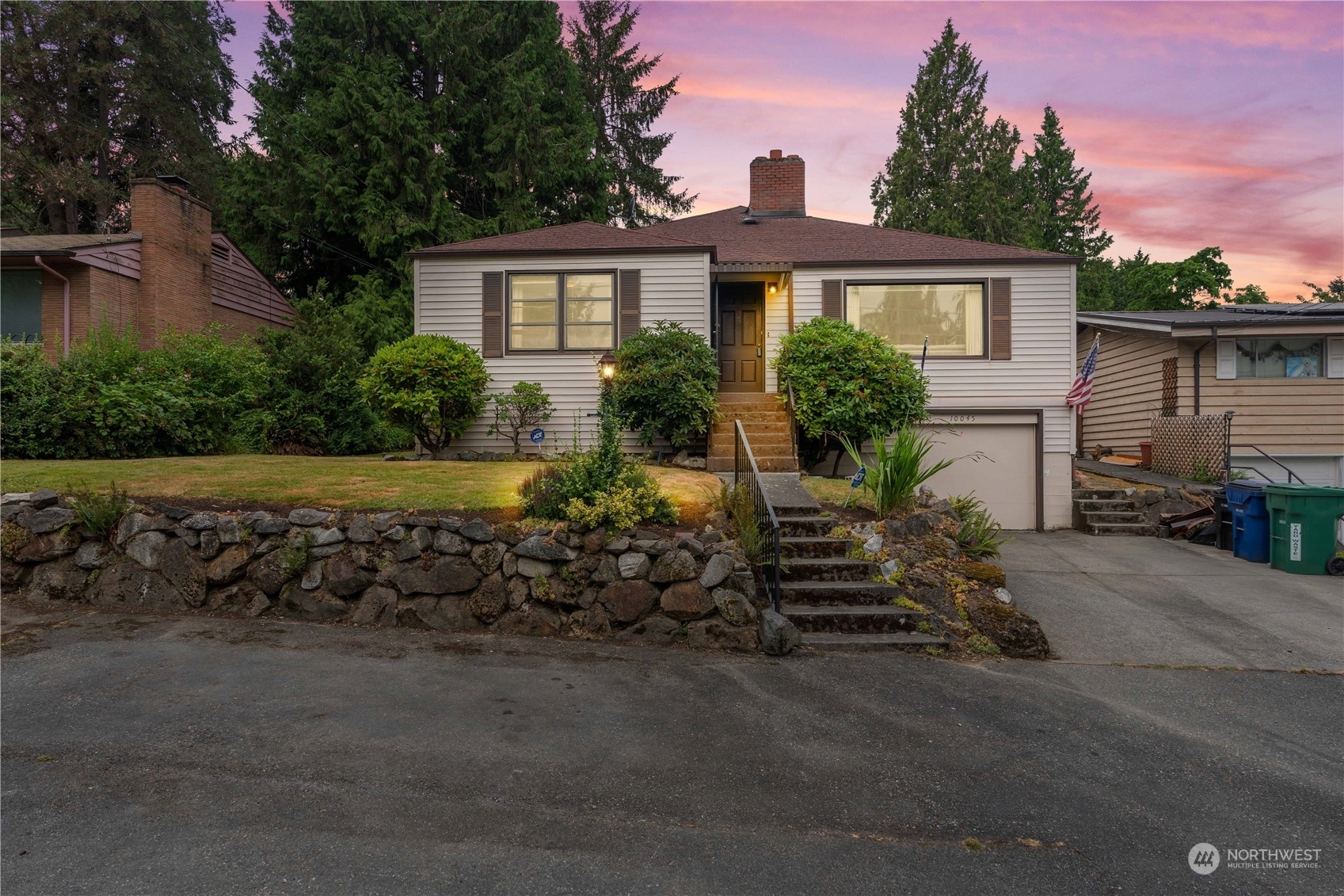 Property Photo:  10045 38th Avenue NE  WA 98125 