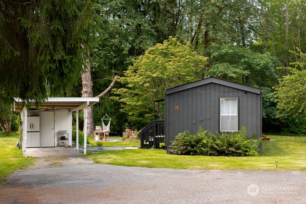 Property Photo:  1530 148 Street NE  WA 98223 