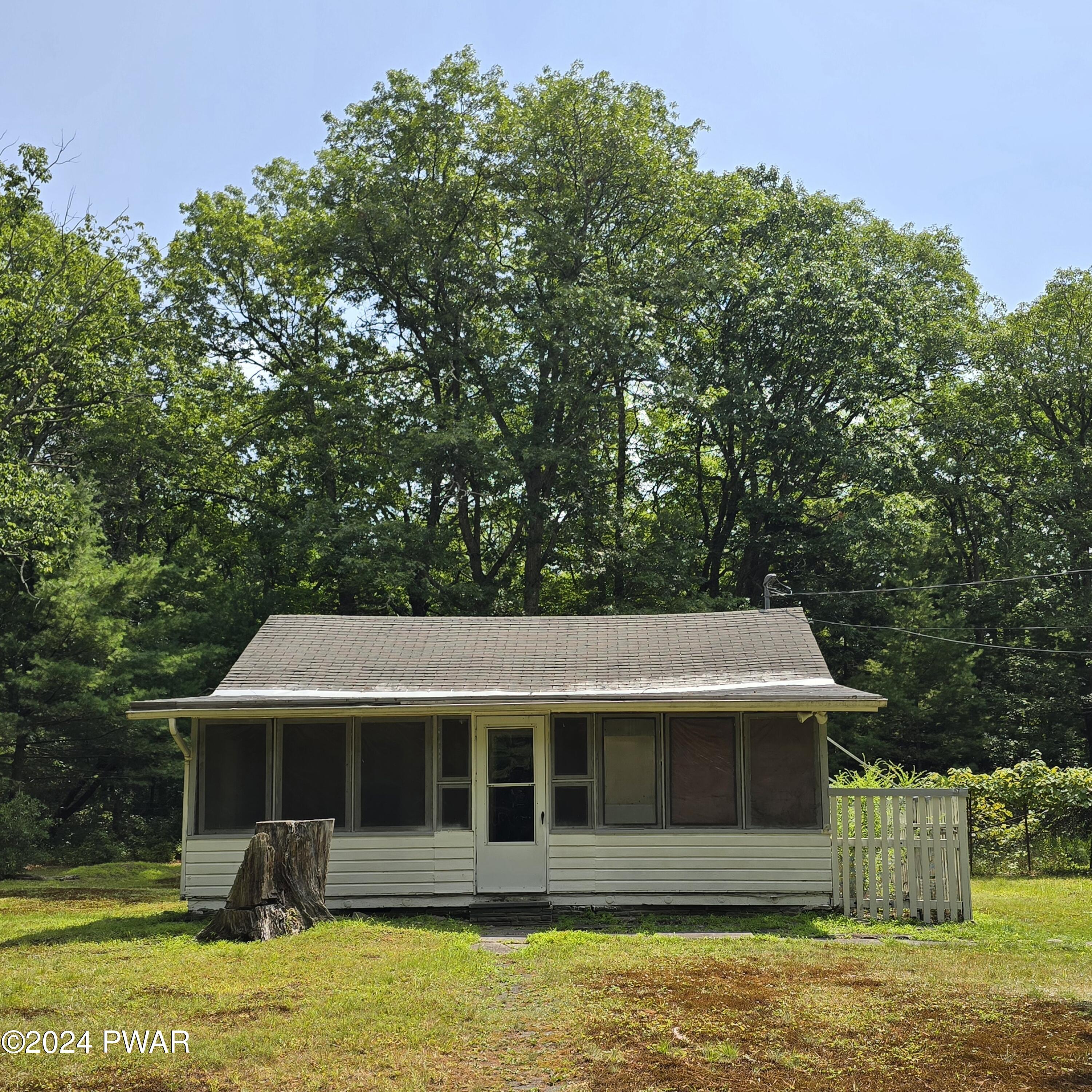 874 Twin Lakes Road  Shohola PA 18458 photo