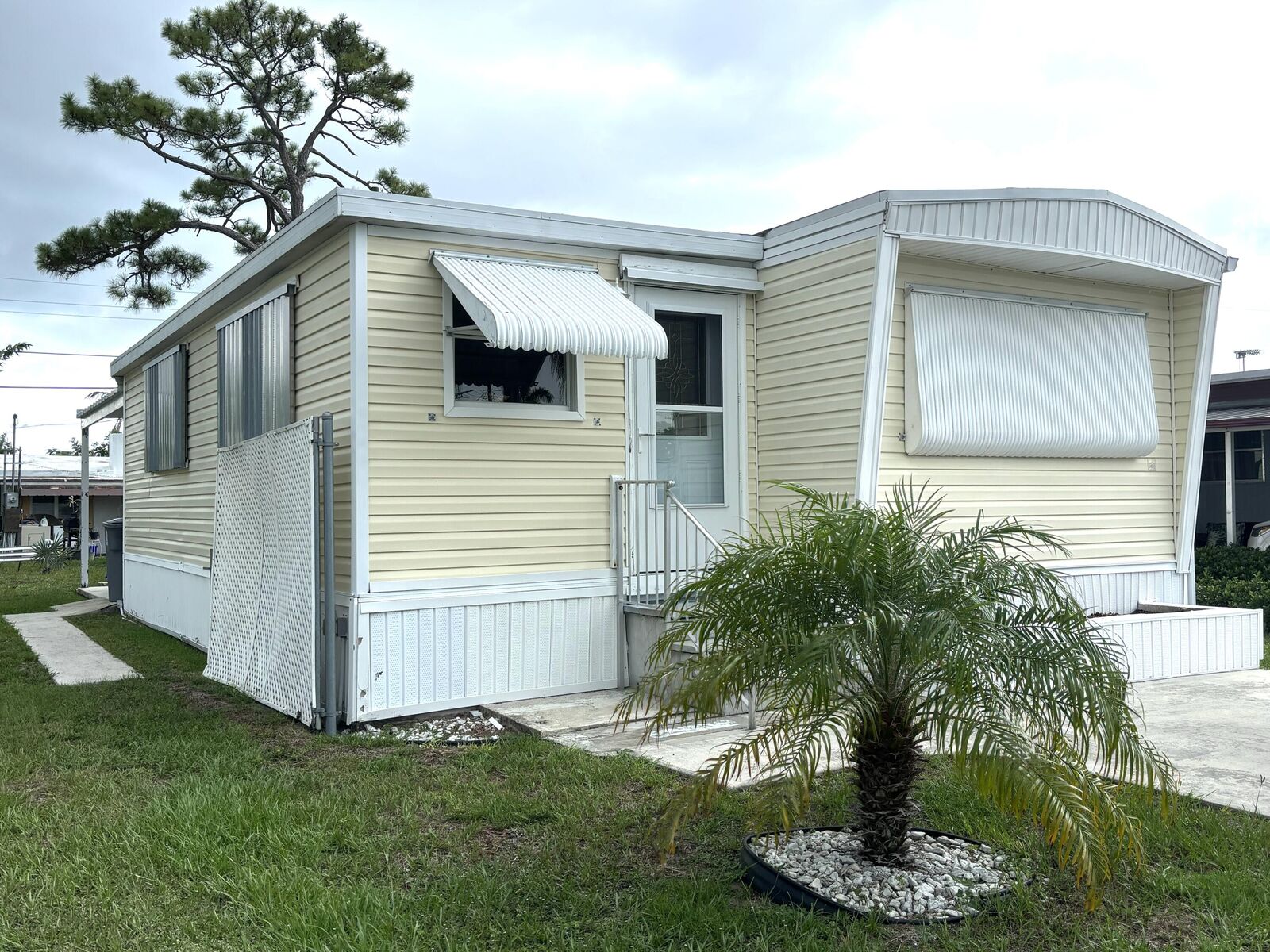 Property Photo:  8934 Oak Street  FL 33436 