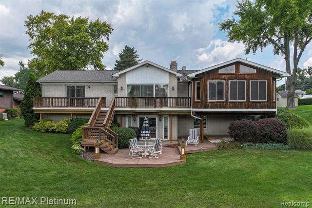 Property Photo: 1375 Blue Water Drive MI 48430