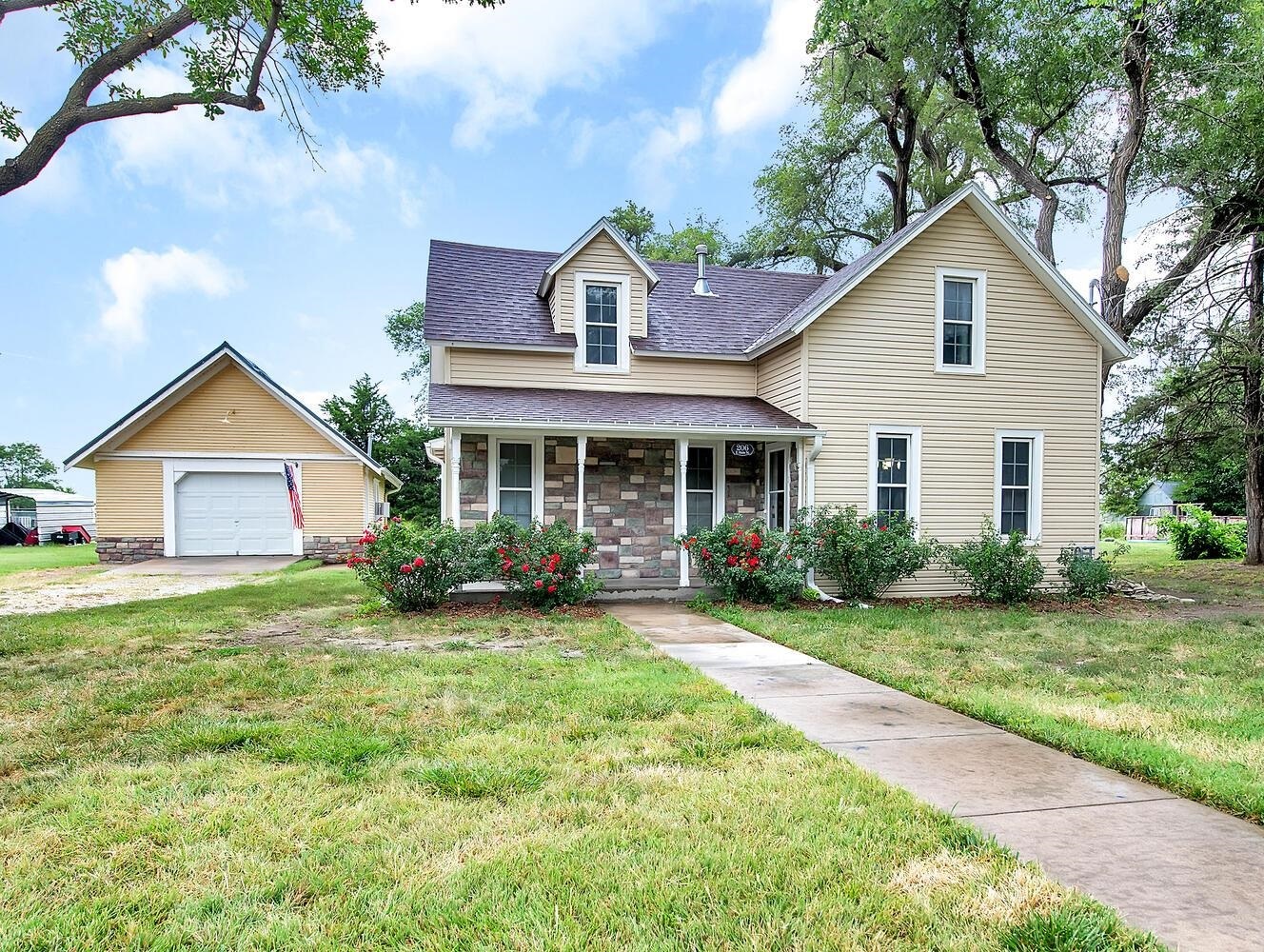 Property Photo:  206 E Main  KS 67053 