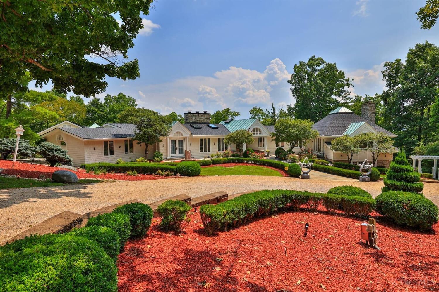 Property Photo: 6220 Hawk Ridge Lane OH 45243