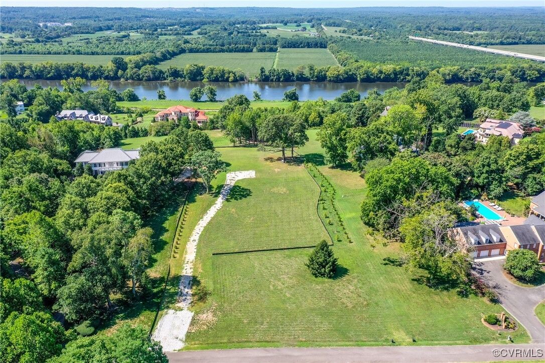 Property Photo:  296 Pembroke Lane  VA 23238 