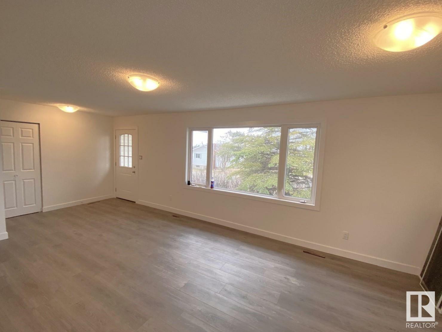 Property Photo:  4517 55 Street  AB T7A 1K2 